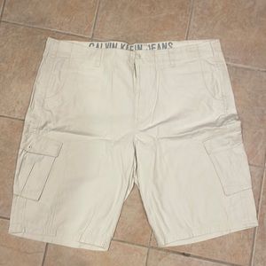 Calvin Klein jeans cargo shorts size 48